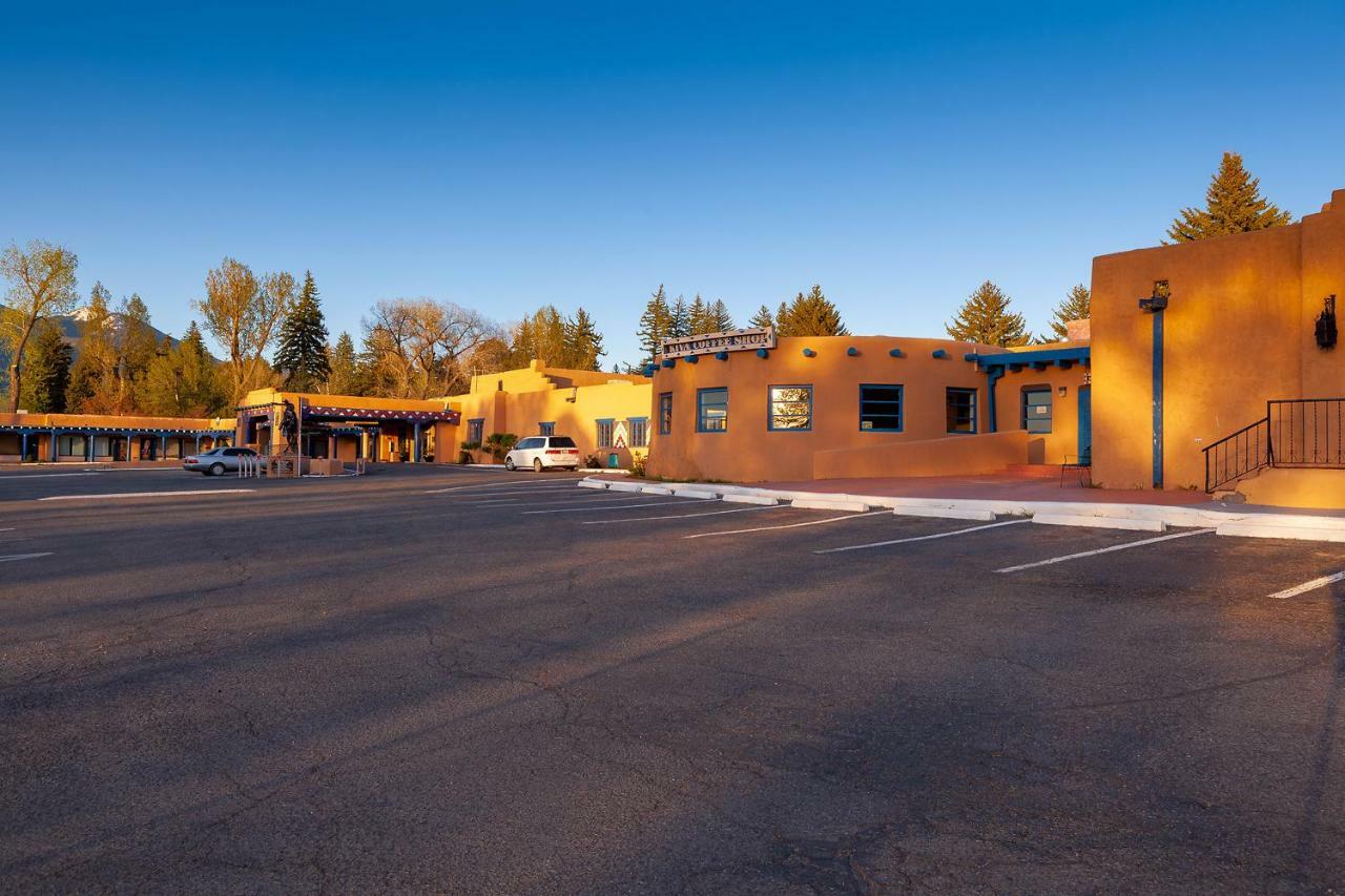 Kachina Lodge Resort And Meeting Center Taos Kültér fotó