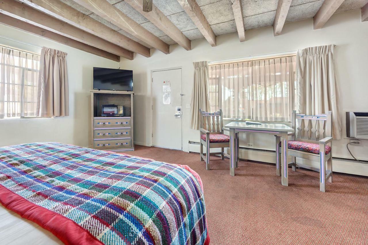 Kachina Lodge Resort And Meeting Center Taos Kültér fotó