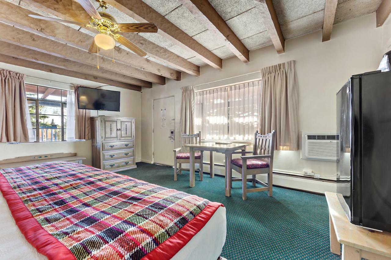 Kachina Lodge Resort And Meeting Center Taos Kültér fotó